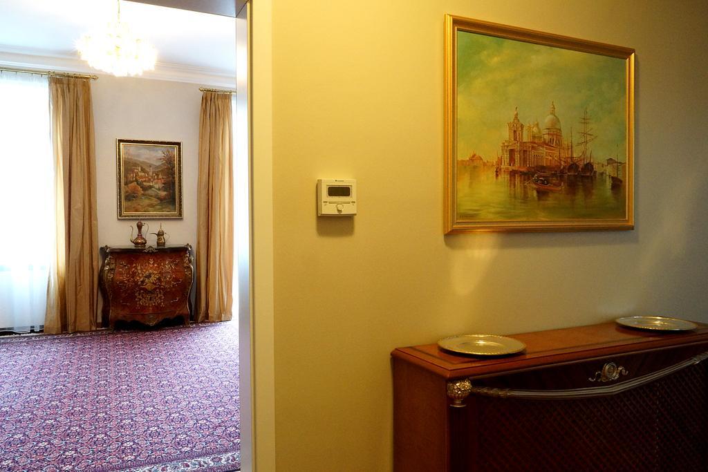 Vip Apartment An Den Thermen Baden-Bade Exterior foto
